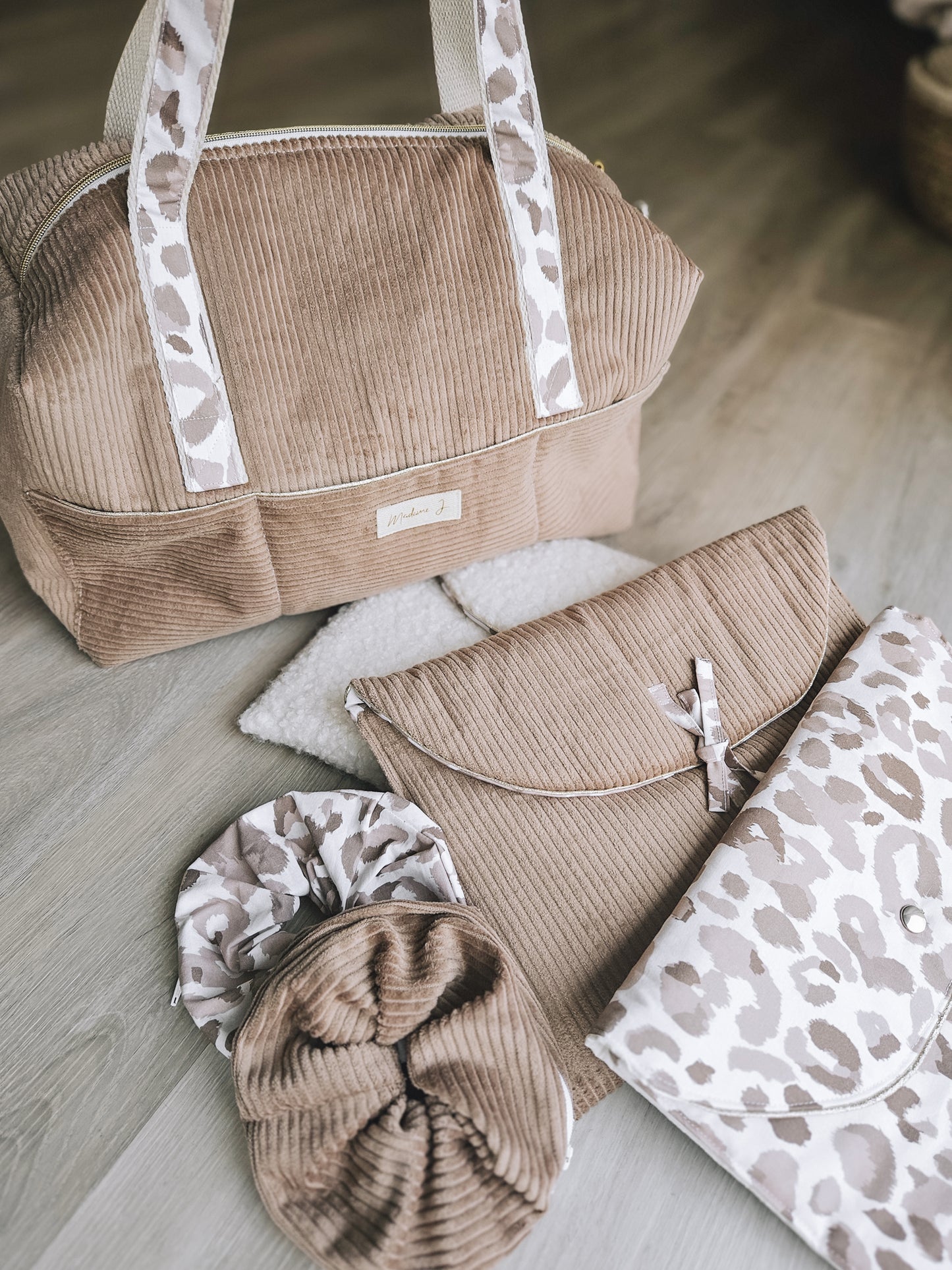 Modèle LÉOPARD — COLLECTION COUTURE PRÊTE À COUDRE & À REVENDRE